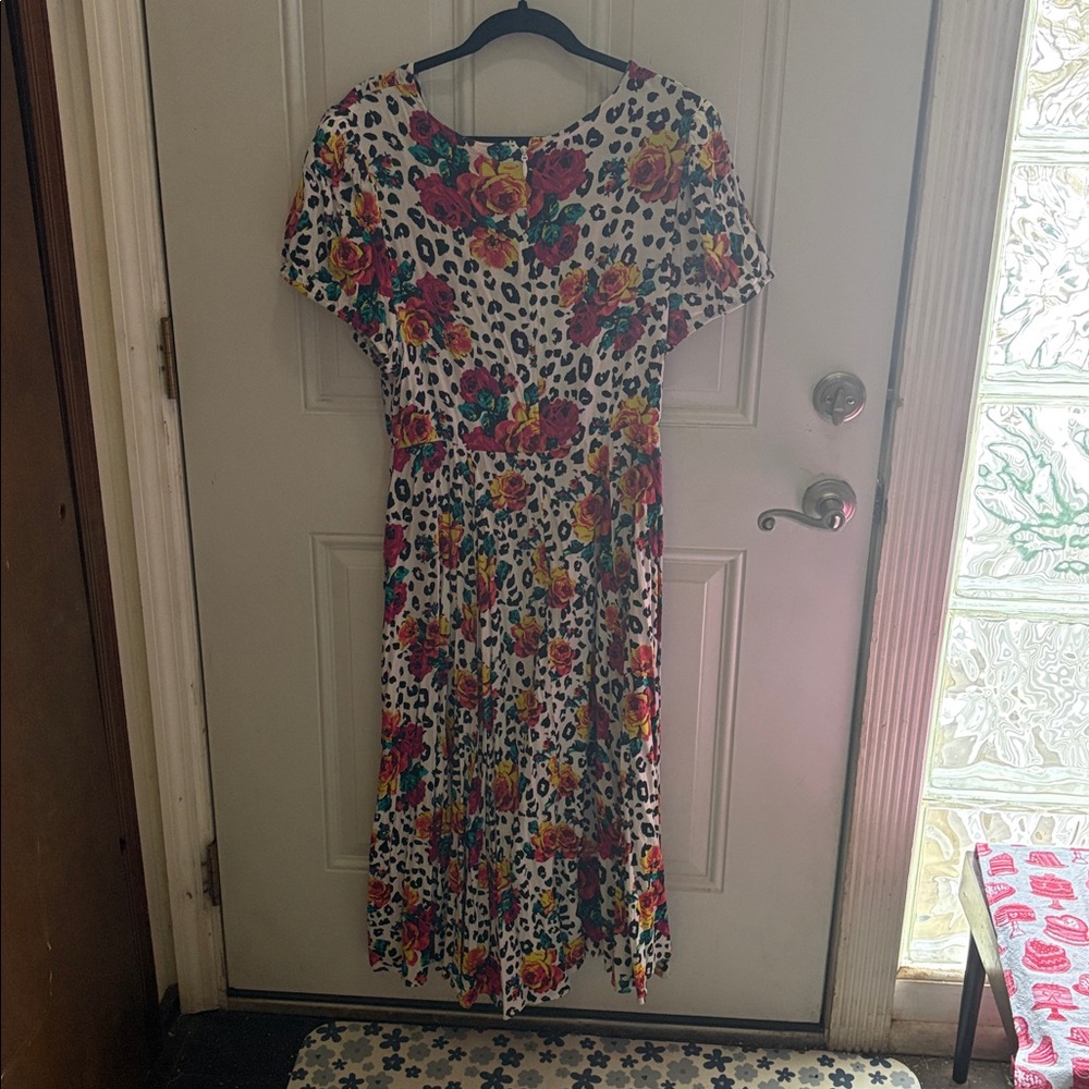 Betsey Johnson x Torrid Dress - Picture 11 of 13